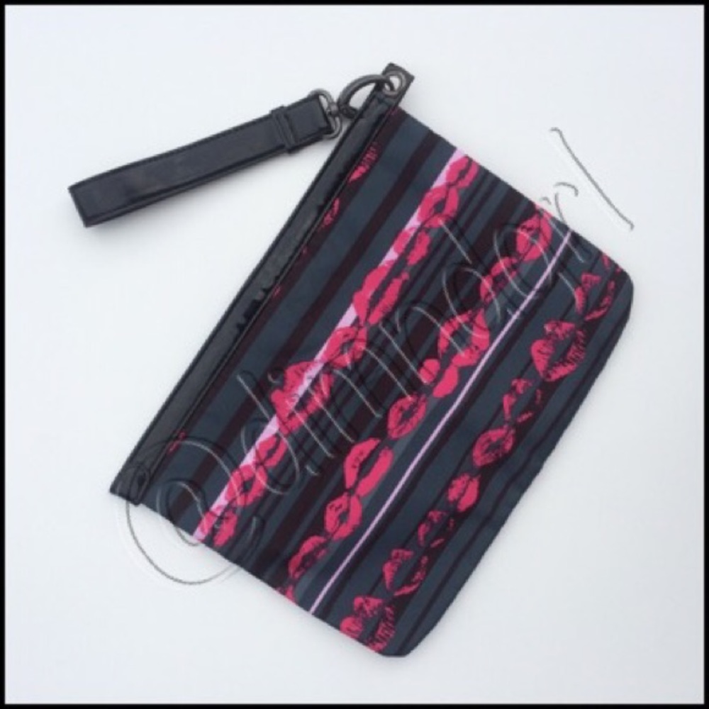 Kirna Zabete Lipstick Kisses Wristlet